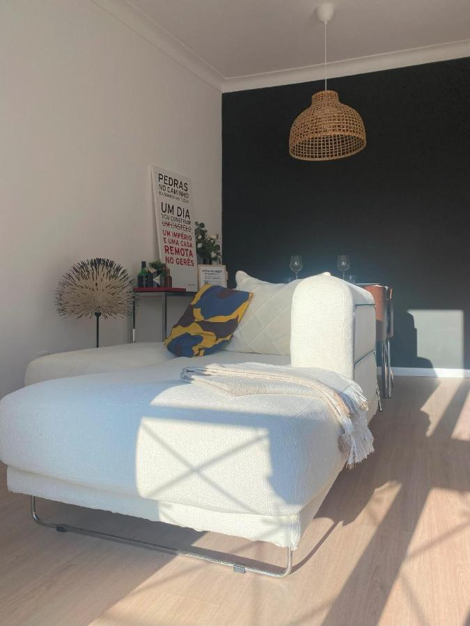 Lisbon, Renovated T2 Apartment Portas De Benfica 아마도라 외부 사진
